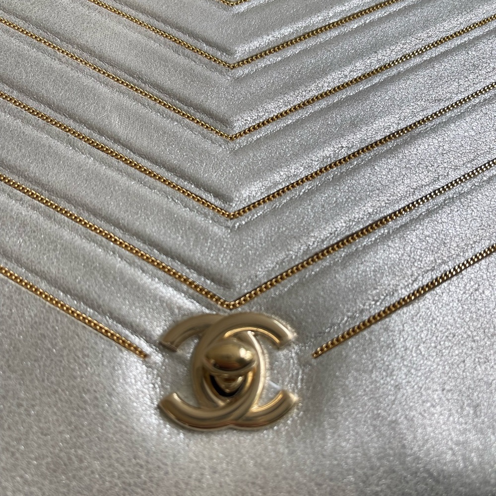 CHANEL Flap Bag/Shoulder Bag - Picture 6 of 14
